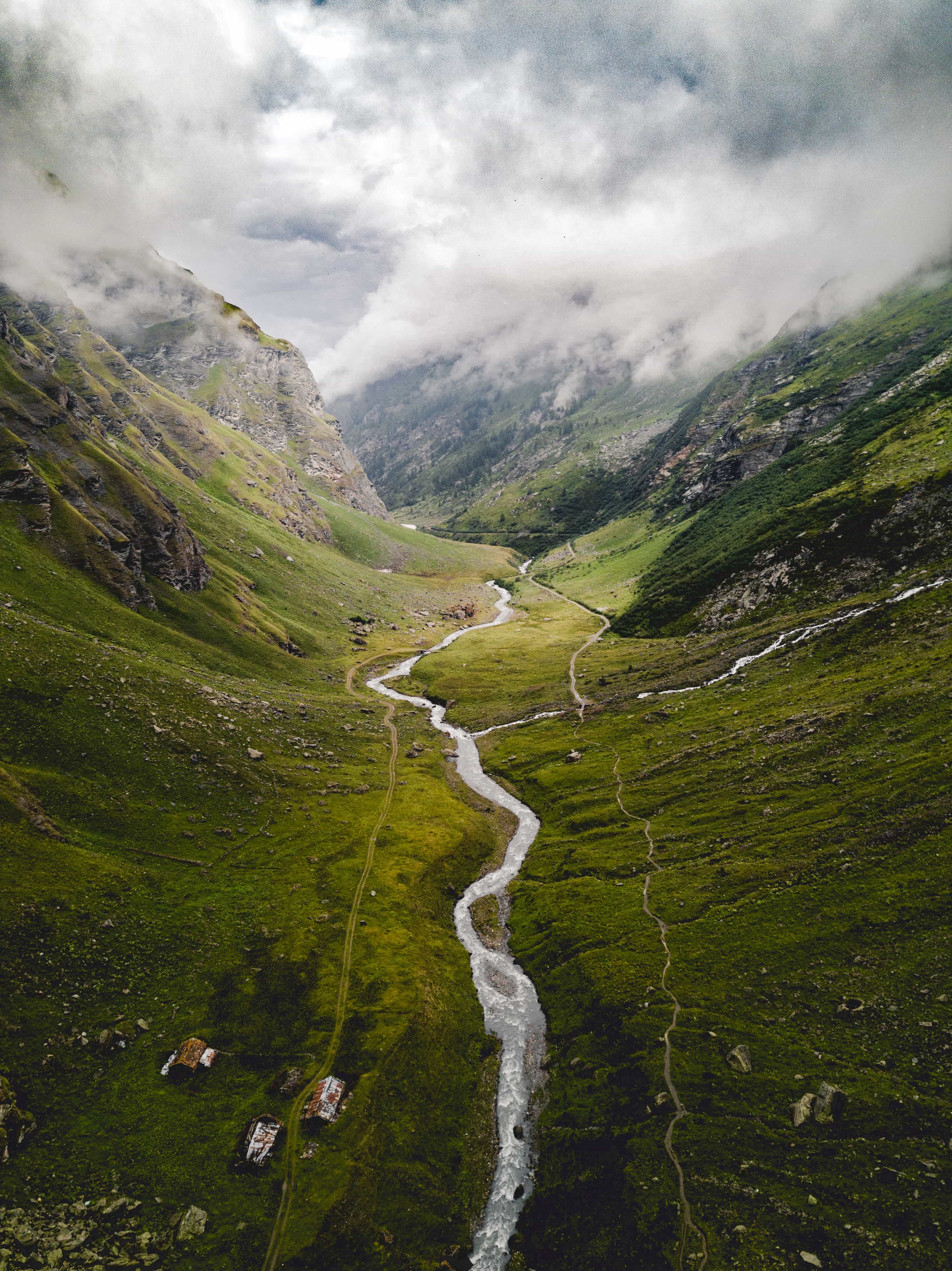 Veranstaltungsfoto FlussFilmFest Weimar Aosta Italy Photo by Mario Álvarez on Unsplash komprimiert