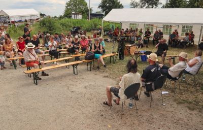 220611 lacoma fest gespraechsrunde huschga kl